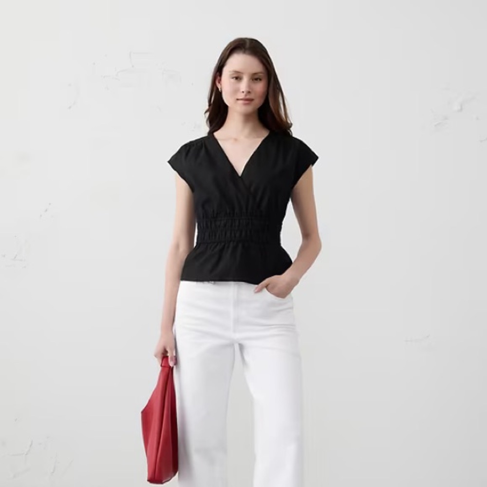 NWT Banana Republic Elastic Surplice Top - Black, Size XXS